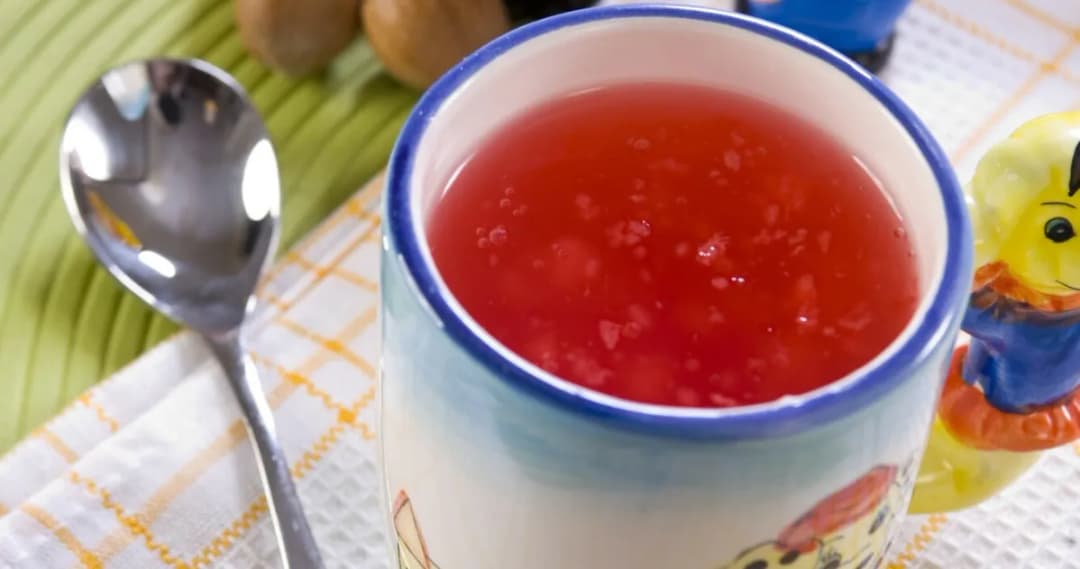 Czy kisiel tuczy? Dowiedz się prawdy o kaloryczności tego deseru