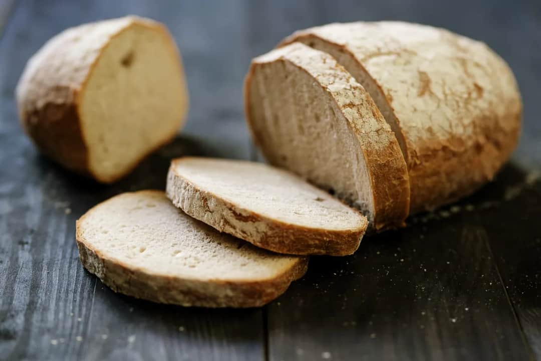 Czy chleb tuczy: Prawda i mity na temat spożywania pieczywa w diecie