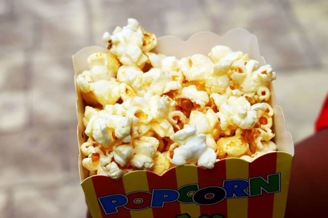 Czy popcorn tuczy? Prawda o wartościach odżywczych i wpływie na wagę