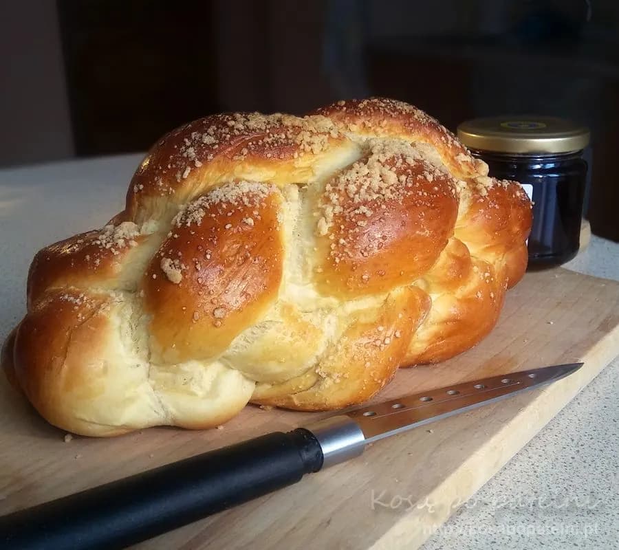 Ile kcal ma chałka? poznaj kaloryczność i wartości odżywcze chałki