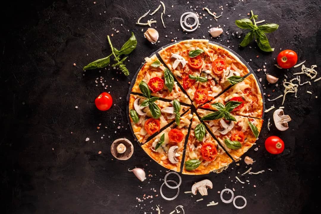 Ile kcal ma pizza: szczegółowa analiza wartości odżywczych różnych rodzajów