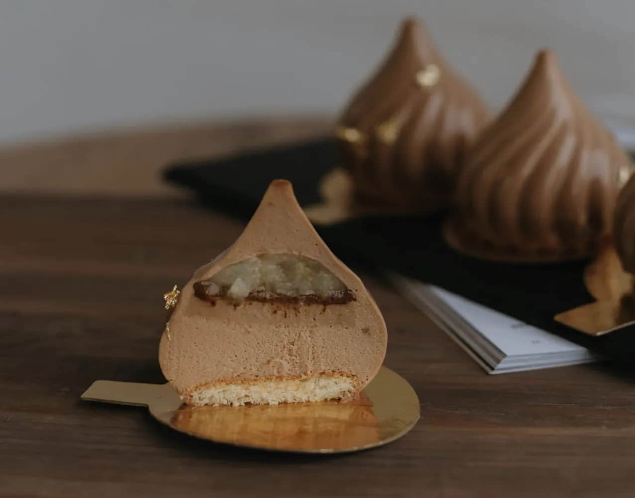 Nadzienia cukiernicze – jak wpływają na smak i trwałość wypieków?